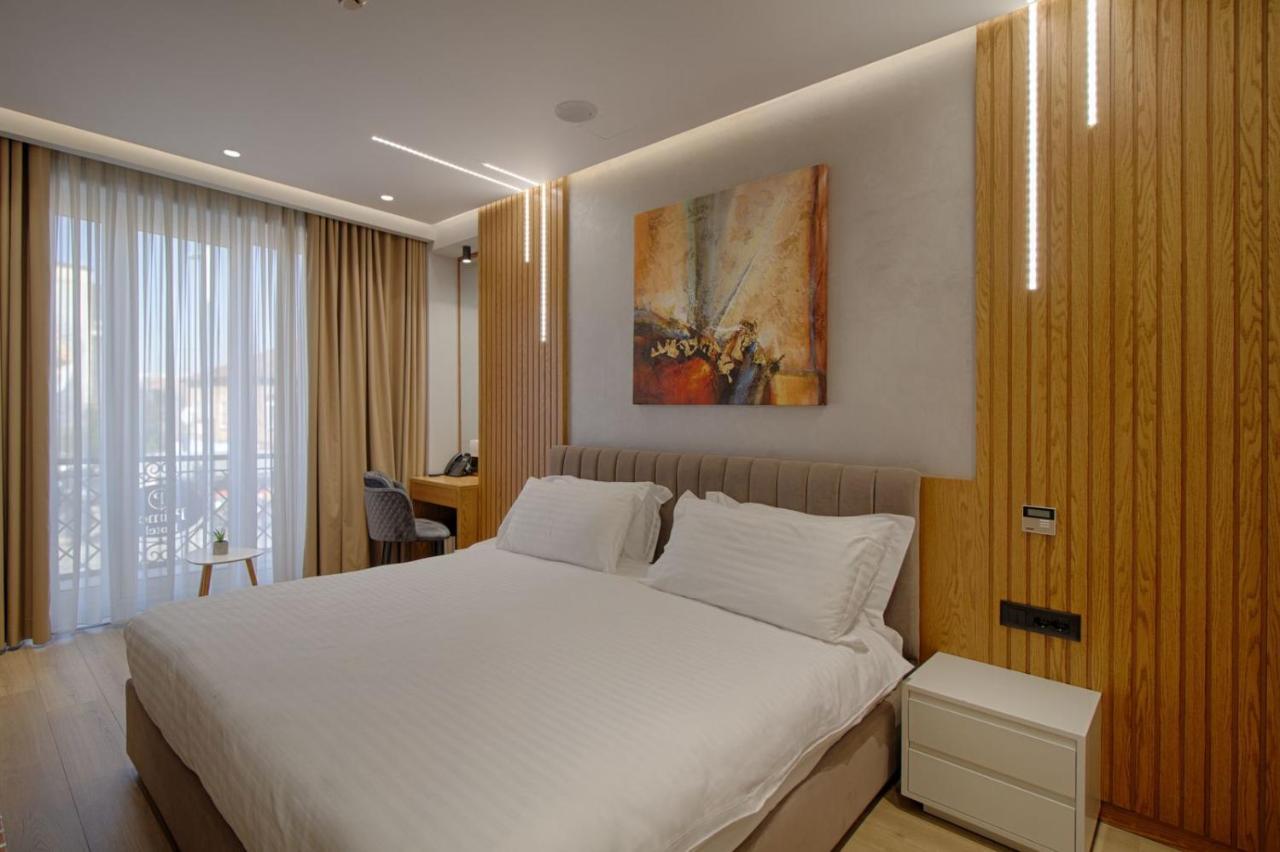 Primo Hotel Tirana Kültér fotó