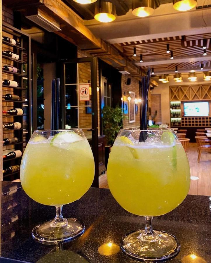 Primo Hotel Tirana Kültér fotó